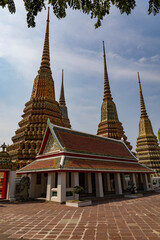 Obraz premium Famous temple in Bangkok Thailand (Wat Pho or Wat Phra Chetuphon Wimonmangklararam)