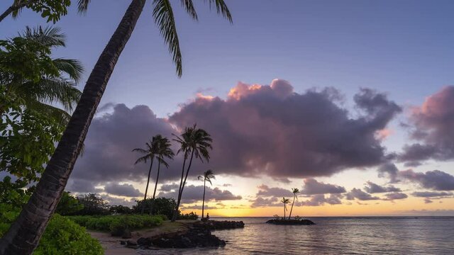 Breathtaking Sunrise Time Lapse with Hypnotic Clouds Moving In, The Ultimate Hawaiian Experience at Kāhala Beach, Honolulu in 2021