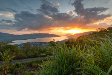 Reluctant to Realize