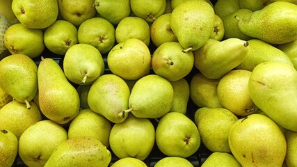 Guava which is ready to be sold in a shopping center.