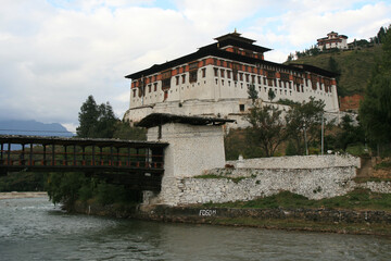 Fototapeta na wymiar buddhist fortress (dzong) in paro (bhutan)