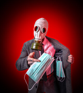 Mann mit Gasmaske als Mund-und Nasenschutz-Dealer
