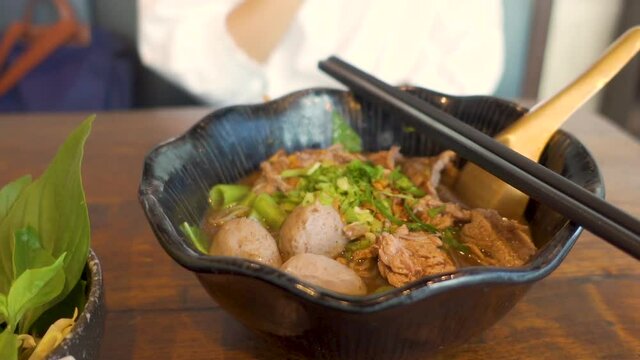 Thai noodle with pork, stewed pork, meatball, pork liver and blood soup | Kuai Tiao Ruea