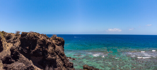 Fototapeta na wymiar Beautiful view of Reunion island coast line, beach and lagoon