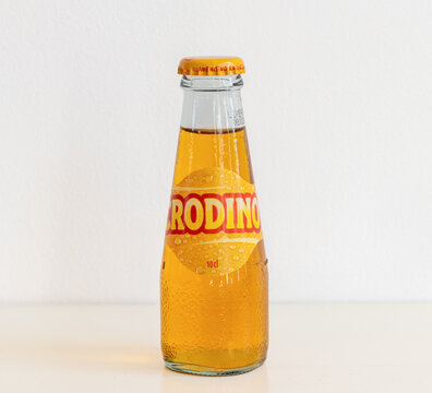 Crodino Bilder Durchsuchen 39 Archivfotos, und Videos