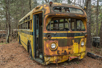 School bus vintage abandoned
