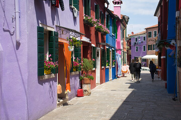 Fototapeta premium flowers, house, colorful, Burano, Island, Venice, Europe, Italy, panoramic, alley, narrow, Europa, tour-tourism, panorama, heritage, architecture, travel, Italian, Venetian, building, tourism, canal, 