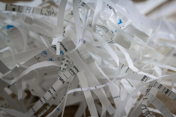 Papierschnipsel Aktenvernichtung unleserlich machen geschreddert