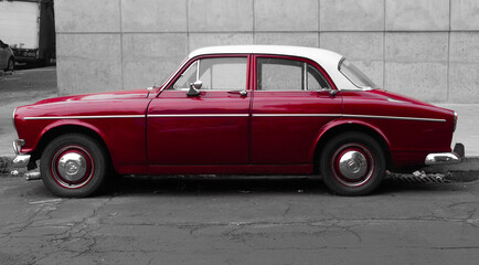 Fototapeta na wymiar red vintage car