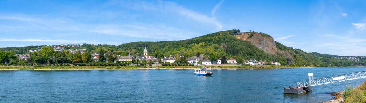 Blick auf Erpel und die Erpeler Ley von Remagen, Rheintal, Rheinland-Pfalz, Deutschland 