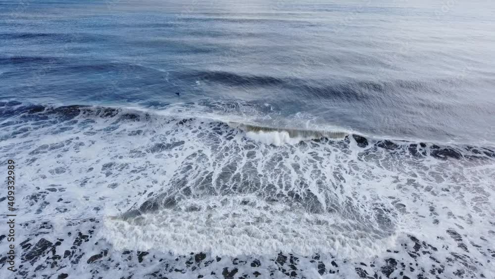 Canvas Prints video of ocean waves