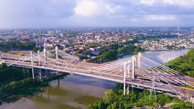 Ciudad Puente 01