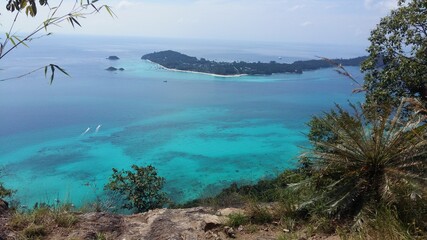 Fototapeta na wymiar View on Ko Lipe island seen from Ko Adang in Thailand.