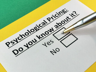 Obraz premium Questionnaire about marketing.