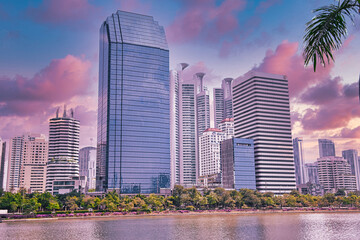 Obraz premium Bangkok city skyline at sunset