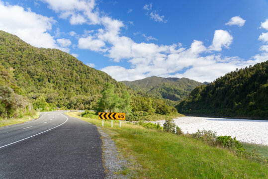 Scenic drive through the Buller Gorge, West Coast, New Zealand