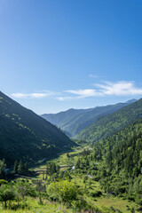 Fototapeta premium 中国・四川省・アバチベット族チャン族自治州茂県牙骨寨の自然