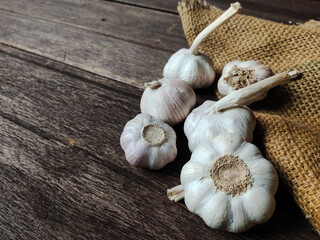 garlic on the wooden table