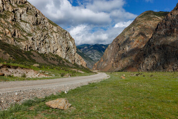 road through the mountain gorge