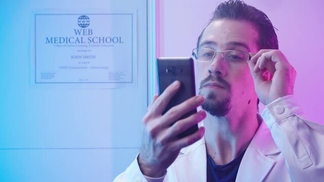Web medical school doctor influencer engaging in social media 4K