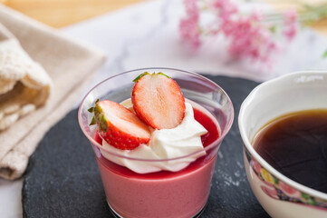 イチゴのムース