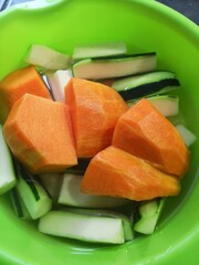 Bol de légumes coupés