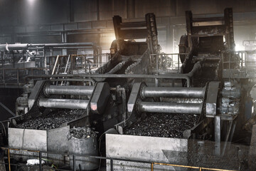 Coal beneficiation plant. Screening equipment © nordroden
