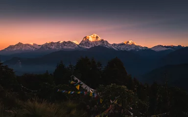 Crédence de cuisine en verre imprimé Annapurna sunrise in the mountains