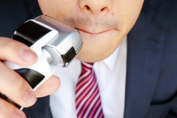 Naklejka premium 日本人ビジネスマンの口ひげ