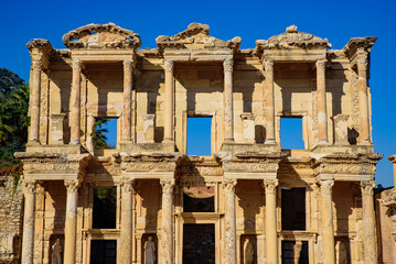 Fototapeta premium Library of Celsus, an ancient Roman building in Ephesus Archaeological Site, Turkey