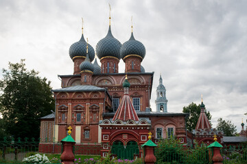 Fototapeta premium Church of the Resurrection of Christ on Debra, Nizhnyaya Debrya street, 37, summer evening