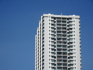 Fototapeta premium SELANGOR, MALAYSIA -JULY 22, 2020: High rise apartment building with modern facade design. Popular in the urban areas in Malaysia. Various facilities for the use of the residents are provided.