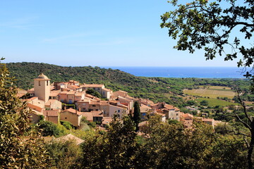 Fototapeta na wymiar Le village provençale de Ramatuelle