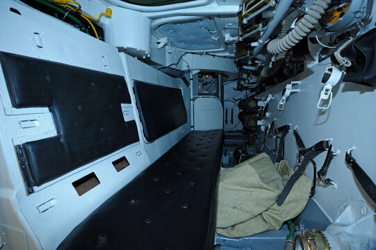 Compartment of a combat reconnaissance vehicle for soldiers