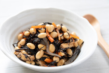 大豆とひじきの煮物　アップ