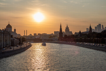 Fototapeta na wymiar Navigation on the Moscow river. Beautiful evening view of Moscow.