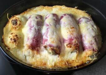 Gratiné d'endives au jambon sauce béchamel et œufs durs
