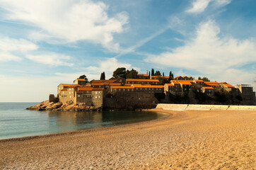 Obraz premium View of the Islet of Sveti Stefan