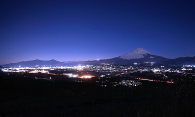 富士山の麓の夜景
