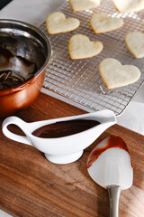 Melted Tempered Chocolate for Baking