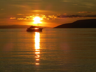 Obraz premium Sonnenuntergang Schiff, Boot