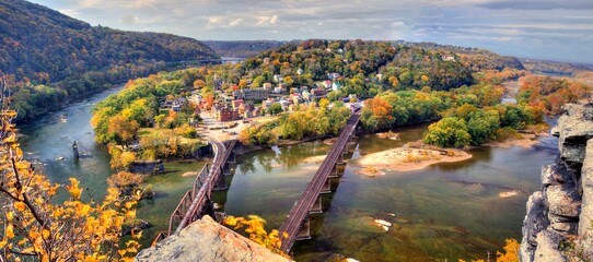 Harpers Ferry in West Virginia viewed from Maryland Heights during fall colors - obrazy, fototapety, plakaty