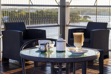 Dos tazas de rico café.