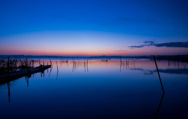朝焼けの印旛沼