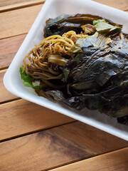 신선한 유기농 해초, 미역
