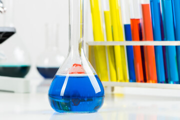 Organic chemistry laboratory analysis and testing