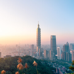 Naklejka premium The most beautiful Viewpoint taipei city sunset in taiwan.
