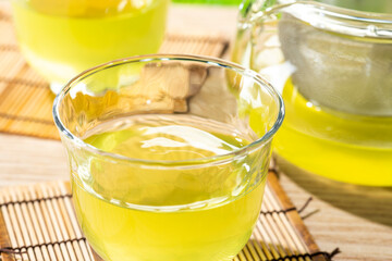 屋外でティータイム　冷茶