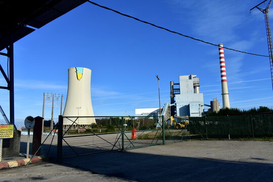 Cerceda, Spain, 26 Jan 2019. Meirama Thermal Power Plant. Building and chimneys with graffiti from Greenpeace action (No Coal! campaign). A Coruña Province, Galicia Region.