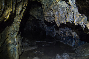 Höhle untertage licht und Dunkelheit